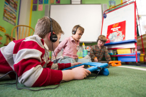 Pre-K in classroom Technology compressed_pre-k-grp-tech